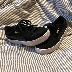 Platform Puma Sneakers